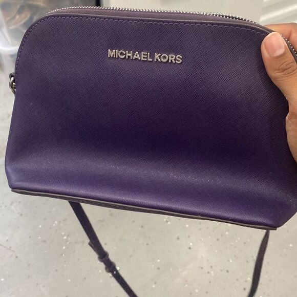 Michael Kors Cindy Soffiano leather Dome Crossbody - Picture 8 of 8